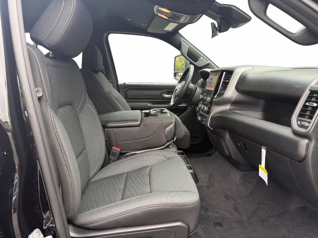 2026 Diamond Black Crystal Pearlcoat Ram 1500 Warlock 4X4 Truck