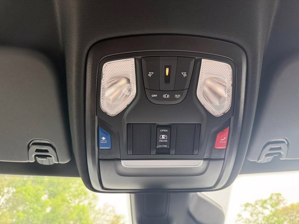 2026 Diamond Black Crystal Pearlcoat Ram 1500 Warlock 4X4 Truck