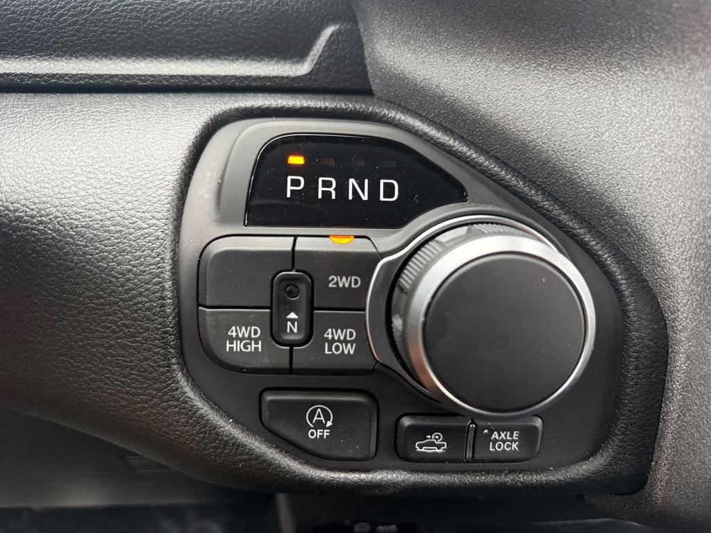 2026 Diamond Black Crystal Pearlcoat Ram 1500 Warlock 4X4 Truck