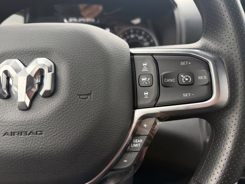 2026 Diamond Black Crystal Pearlcoat Ram 1500 Warlock 4X4 Truck