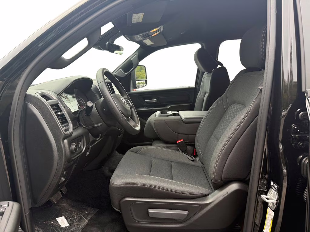 2026 Diamond Black Crystal Pearlcoat Ram 1500 Warlock 4X4 Truck