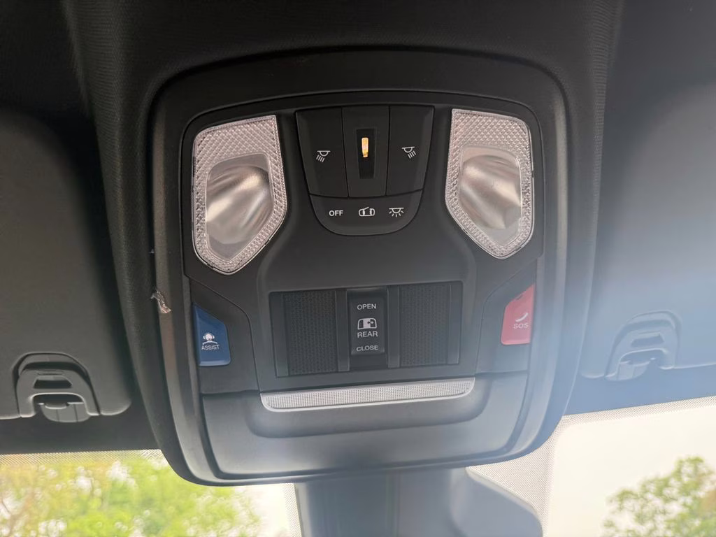 2026 Diamond Black Crystal Pearlcoat Ram 1500 Warlock 4X4 Truck