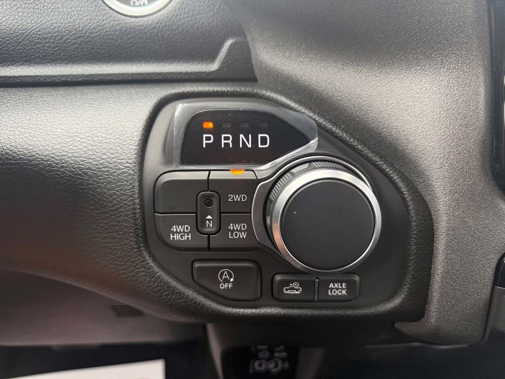 2026 Diamond Black Crystal Pearlcoat Ram 1500 Warlock 4X4 Truck