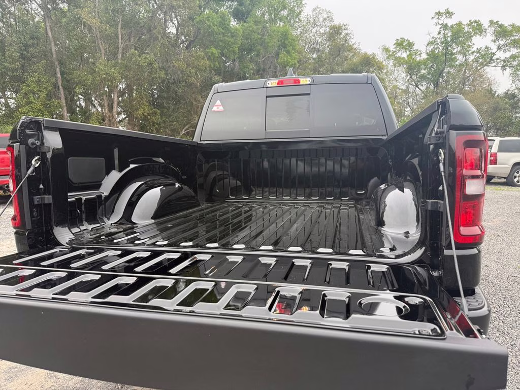 2026 Diamond Black Crystal Pearlcoat Ram 1500 Warlock 4X4 Truck