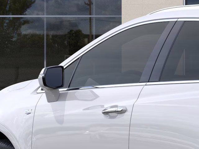 2026 Crystal White Tricoat Cadillac XT5 Luxury AWD SUV