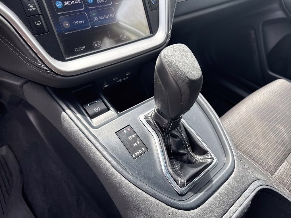 2020 Ice Silver Metallic Subaru Outback 2.5i AWD SUV