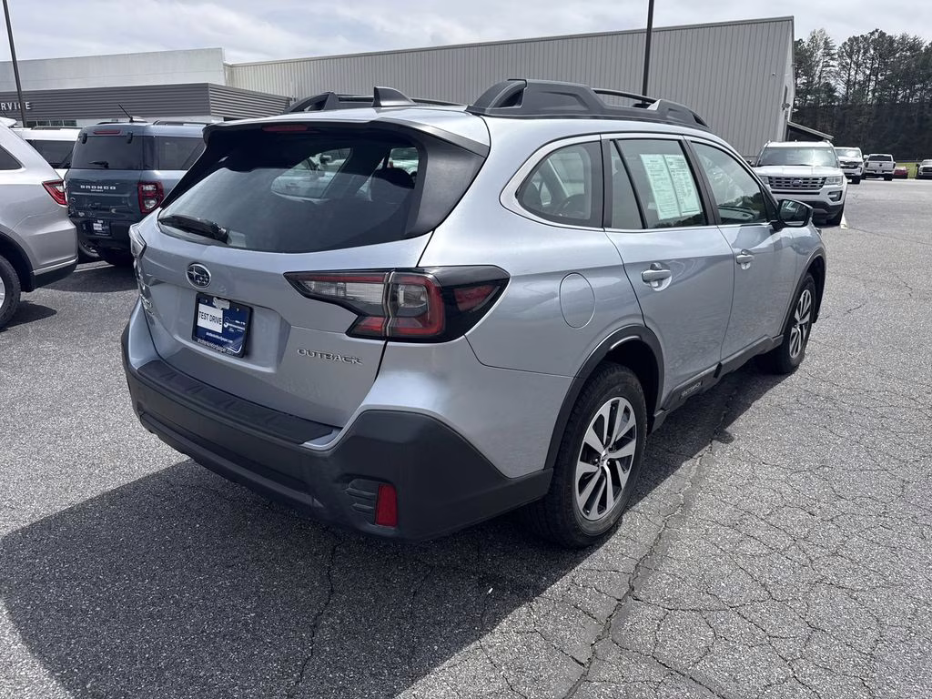 2020 Ice Silver Metallic Subaru Outback 2.5i AWD SUV