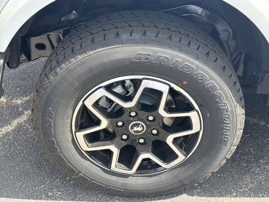 2026 Oxford White Ford Bronco Outer Banks 4X4 SUV