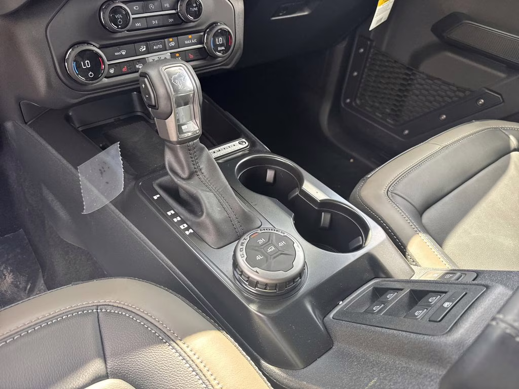 2026 Oxford White Ford Bronco Outer Banks 4X4 SUV