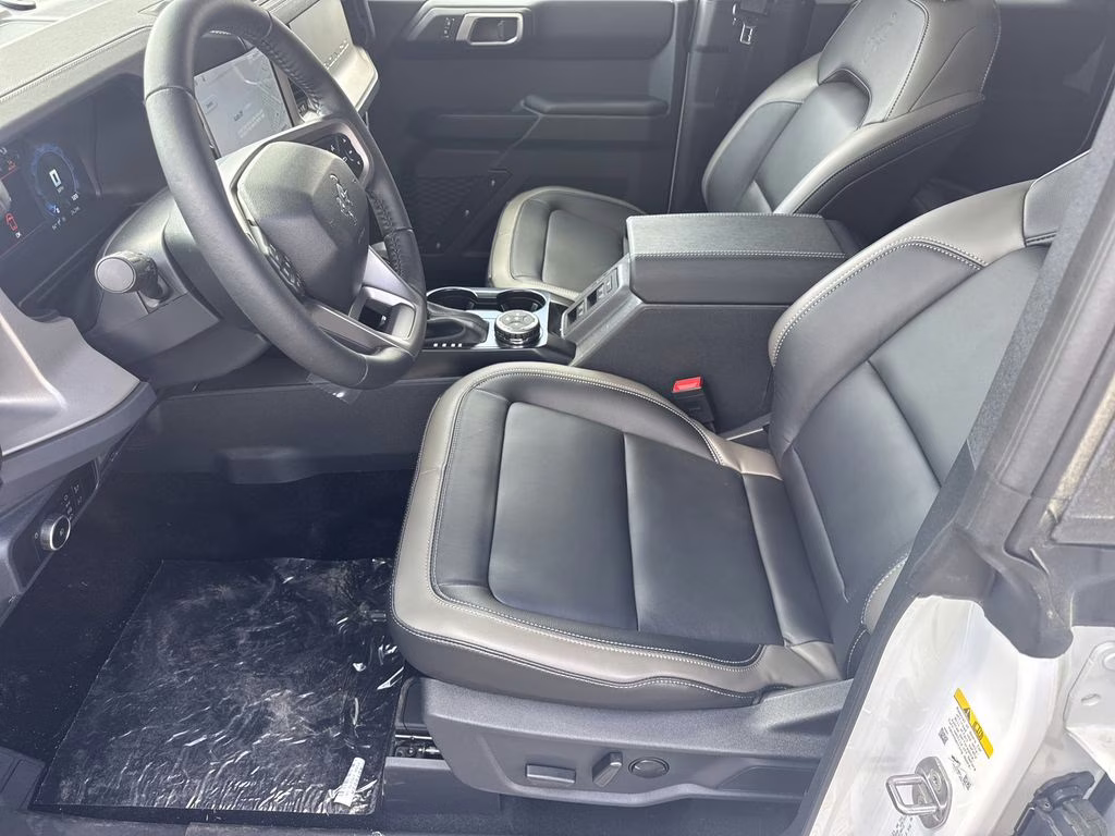 2026 Oxford White Ford Bronco Outer Banks 4X4 SUV