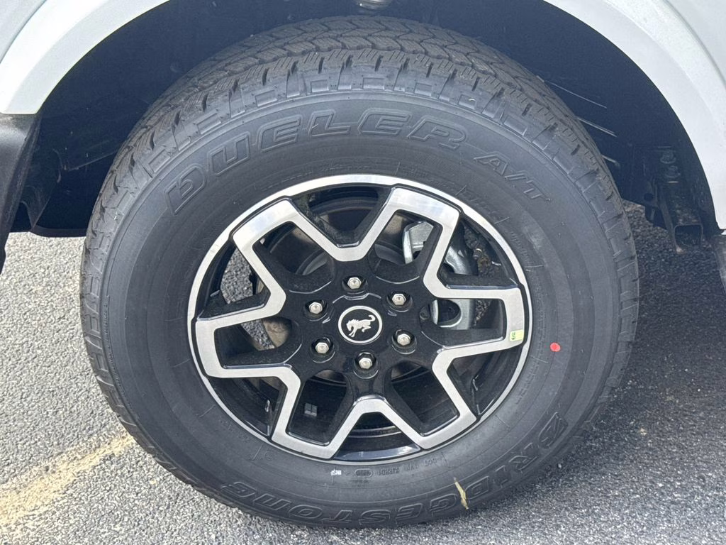 2026 Oxford White Ford Bronco Outer Banks 4X4 SUV