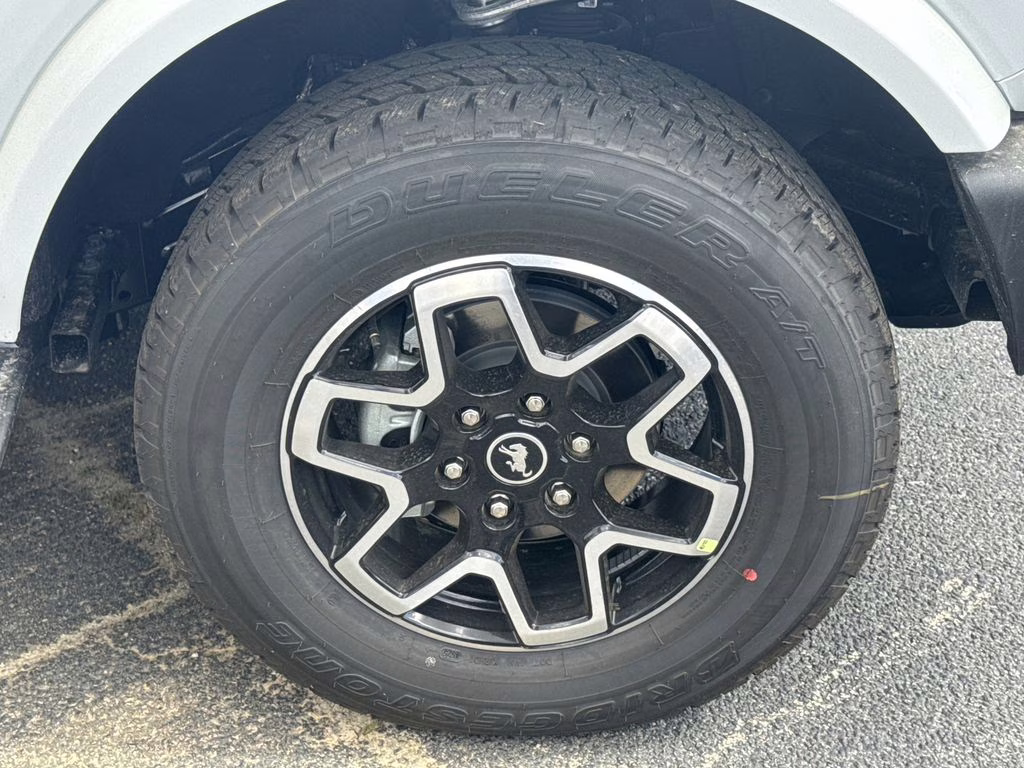 2026 Oxford White Ford Bronco Outer Banks 4X4 SUV