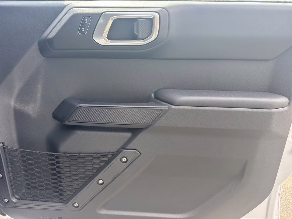 2026 Oxford White Ford Bronco Outer Banks 4X4 SUV