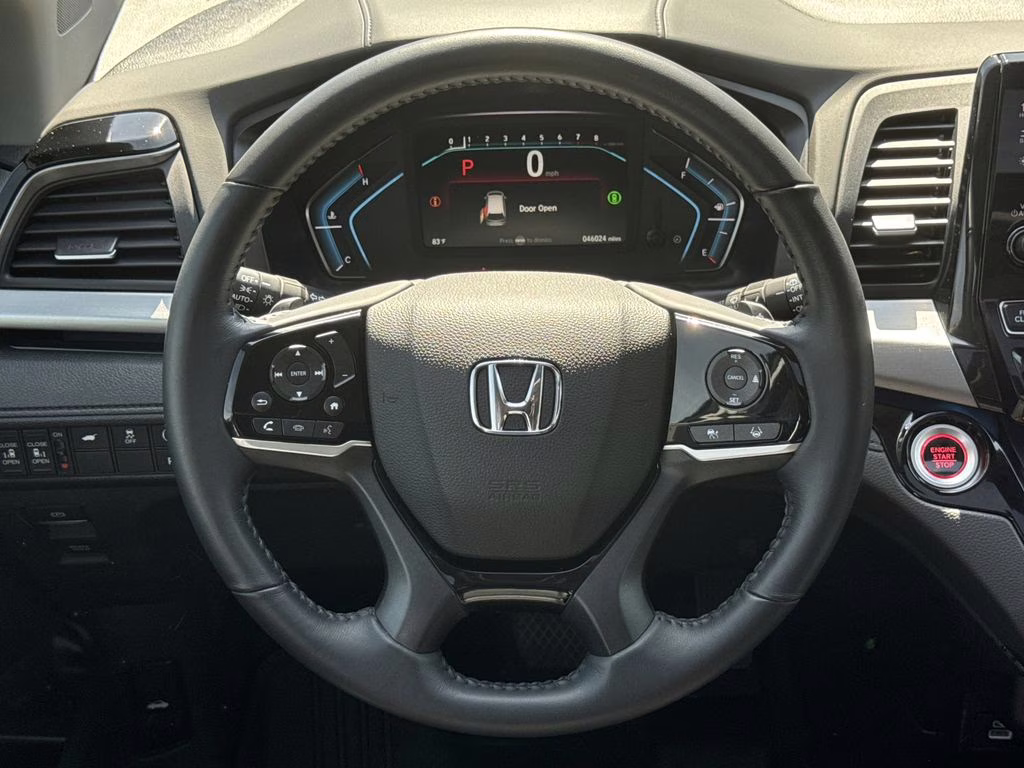 2024 Platinum White Pearl Honda Odyssey Touring FWD Van