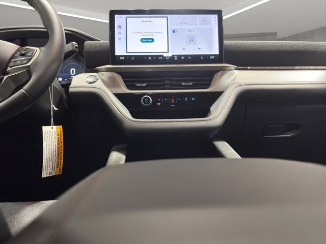 2026 Space White Metallic Ford Explorer Active 4X4 SUV