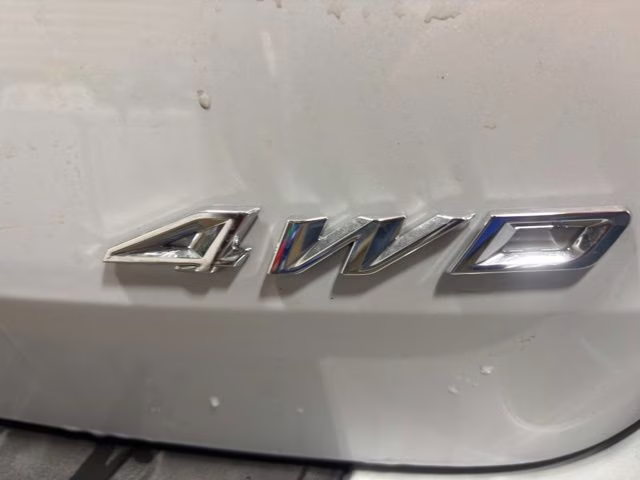 2026 Space White Metallic Ford Explorer Active 4X4 SUV