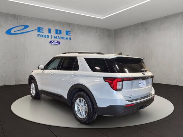 2026 Space White Metallic Ford Explorer Active 4X4 SUV