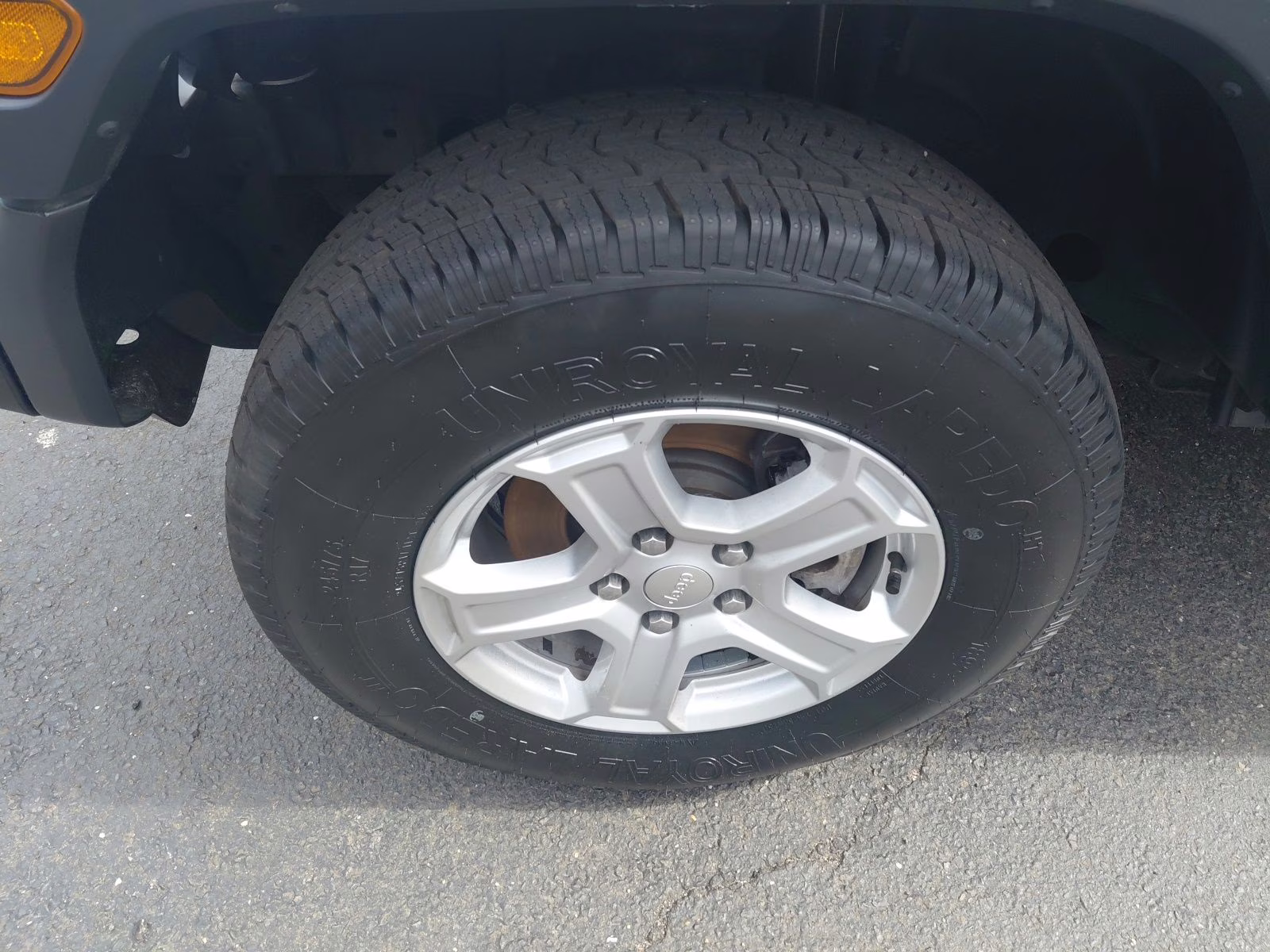 2019 Granite Crystal Metallic Clearcoat Jeep Wrangler Unlimited Sport S 4X4 SUV