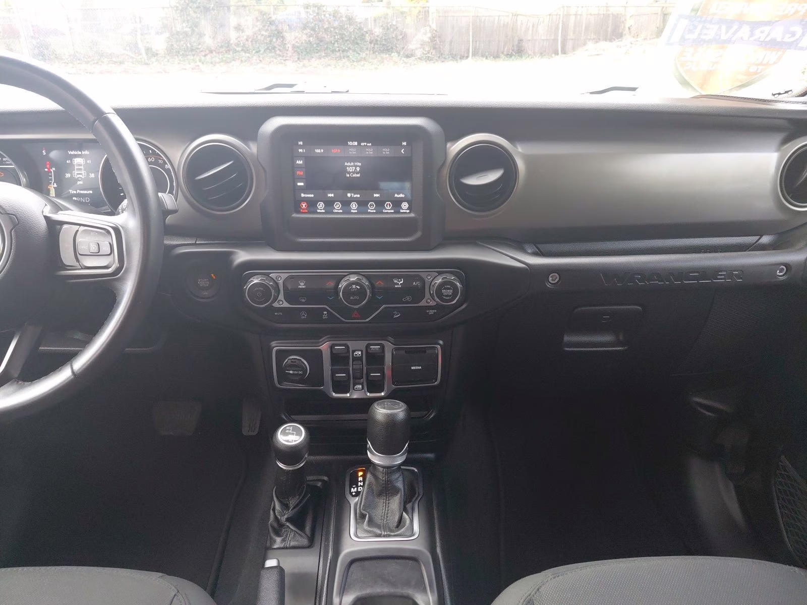 2019 Granite Crystal Metallic Clearcoat Jeep Wrangler Unlimited Sport S 4X4 SUV