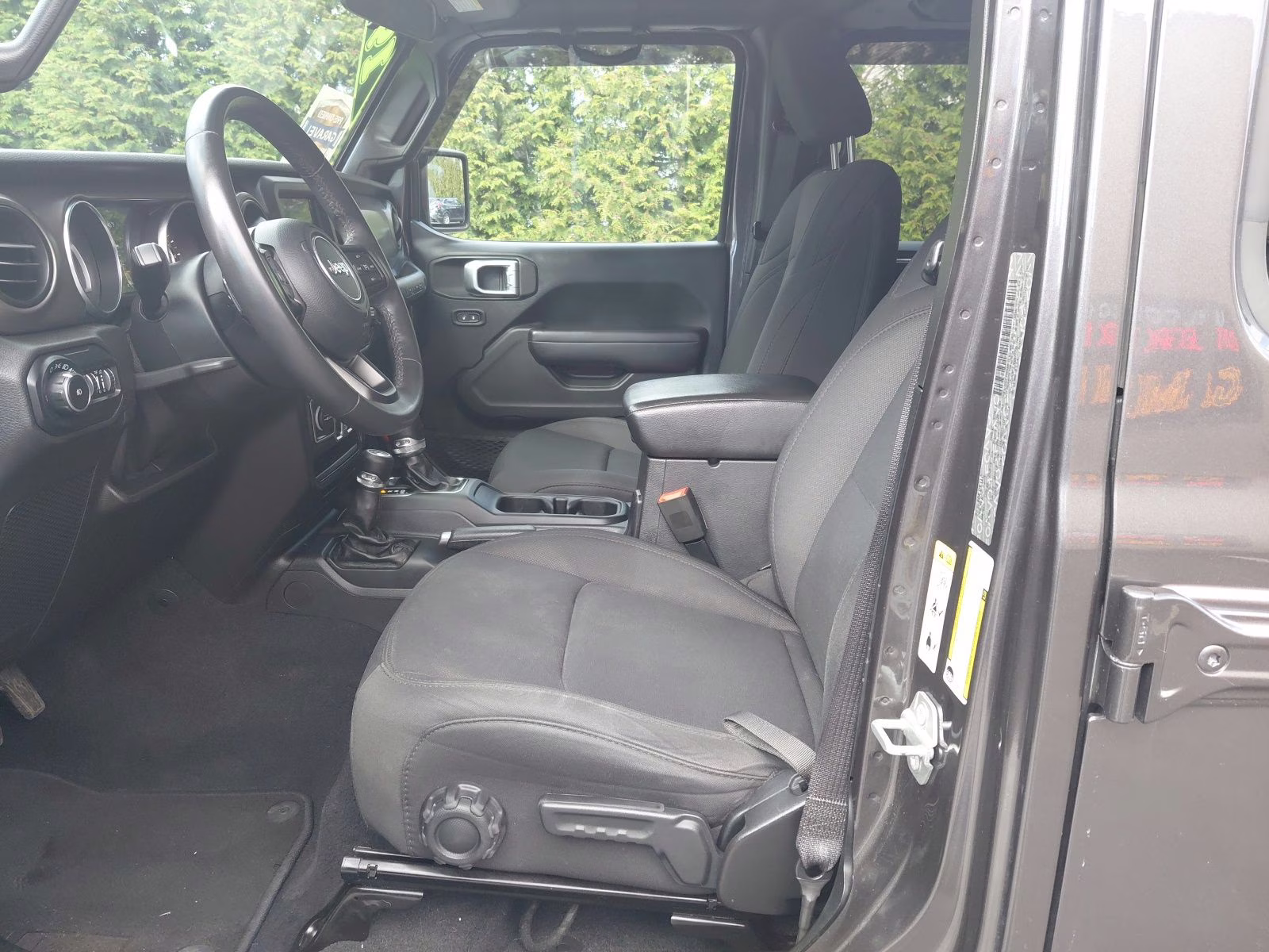 2019 Granite Crystal Metallic Clearcoat Jeep Wrangler Unlimited Sport S 4X4 SUV