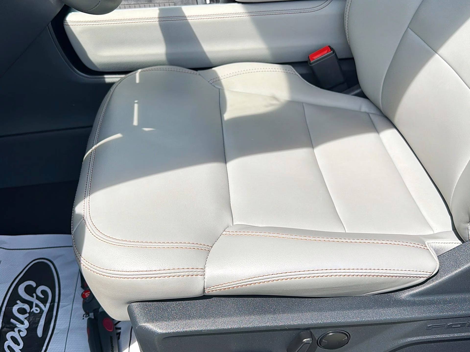 2025 Agate Black Metallic Ford Expedition Active 4X4 SUV