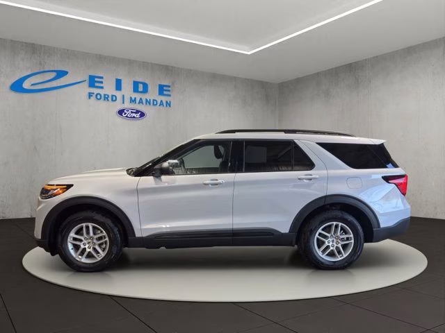 2026 Space White Metallic Ford Explorer Active 4X4 SUV