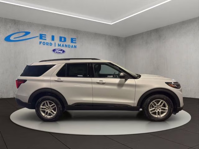 2026 Space White Metallic Ford Explorer Active 4X4 SUV