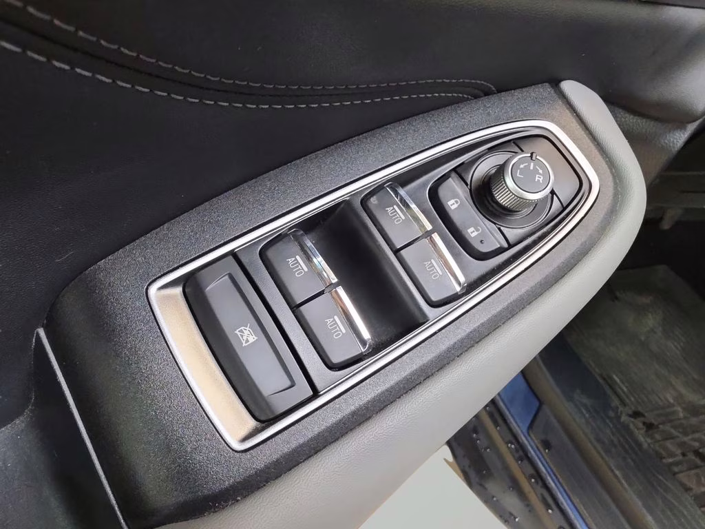 2020 Abyss Blue Pearl Subaru Outback Limited AWD SUV