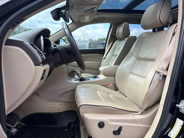 2018 Diamond Black Crystal Pearlcoat Jeep Grand Cherokee Overland 4X4 SUV