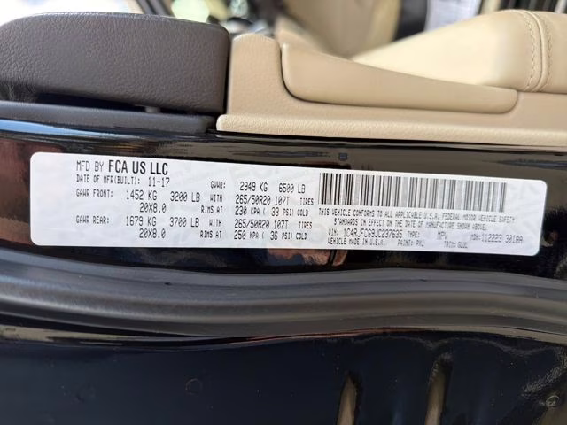 2018 Diamond Black Crystal Pearlcoat Jeep Grand Cherokee Overland 4X4 SUV