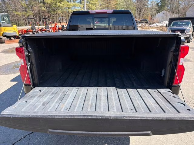 2019 Black Chevrolet Silverado 1500 RST 4X4 Truck