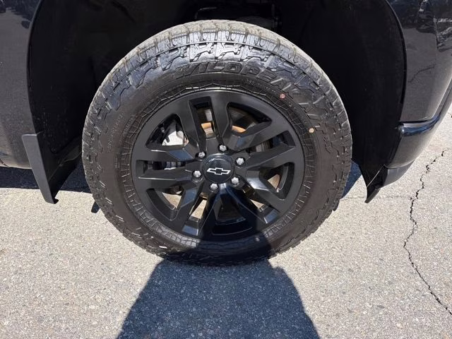 2019 Black Chevrolet Silverado 1500 RST 4X4 Truck