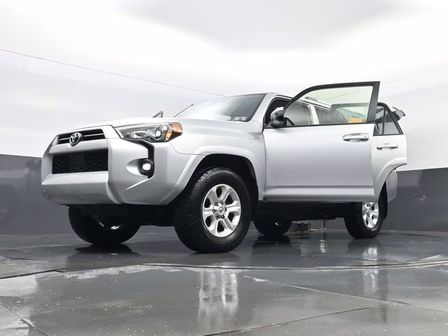 2024 Classic Silver Metallic Toyota 4Runner SR5 4X4 SUV