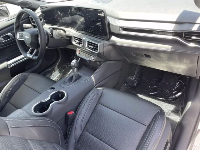 2026 Oxford White Ford Mustang GT Premium RWD Coupe