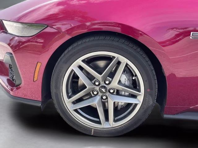 2026 Molten Magenta Metallic Tinted Clearcoat Ford Mustang GT RWD Coupe