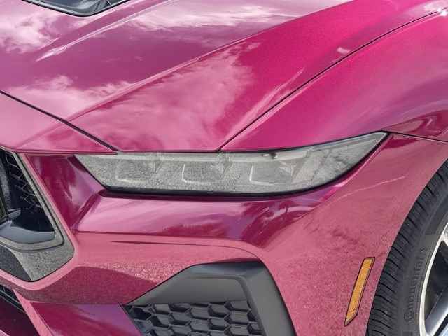 2026 Molten Magenta Metallic Tinted Clearcoat Ford Mustang GT RWD Coupe