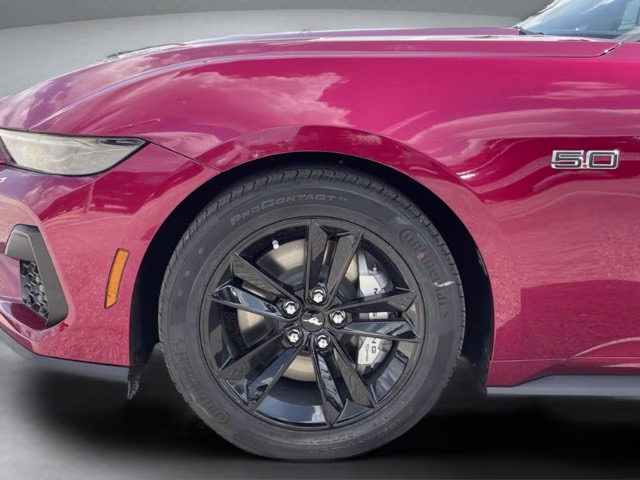 2026 Molten Magenta Metallic Tinted Clearcoat Ford Mustang GT RWD Coupe