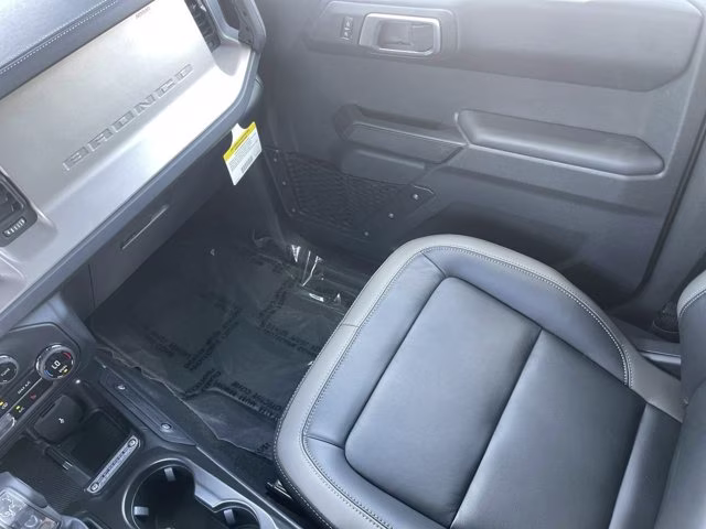 2026 Shadow Black Ford Bronco Outer Banks 4X4 Convertible