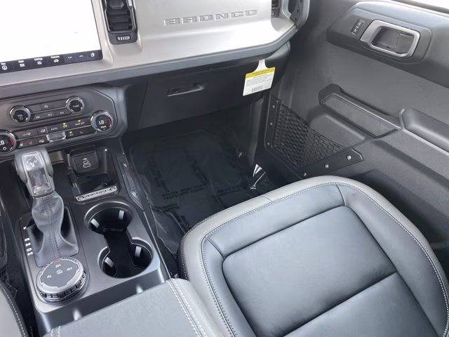 2026 Shadow Black Ford Bronco Outer Banks Lift 4X4 Convertible