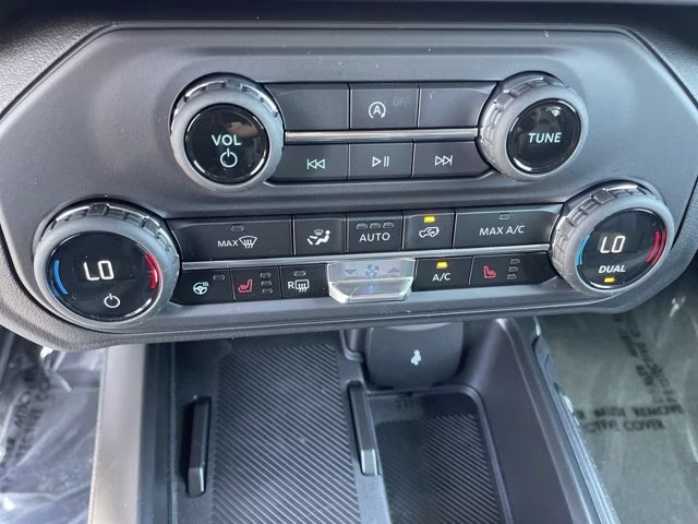 2026 Shadow Black Ford Bronco Outer Banks 4X4 Convertible