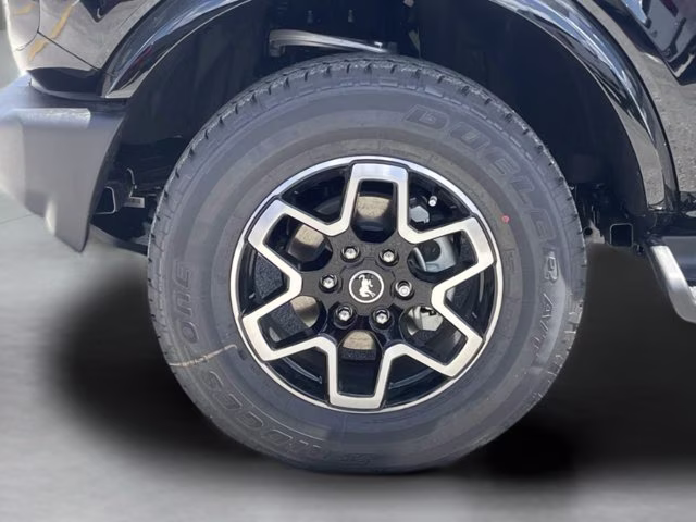 2026 Shadow Black Ford Bronco Outer Banks 4X4 Convertible