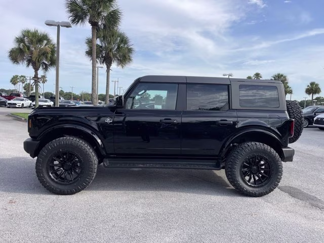 2026 Shadow Black Ford Bronco Outer Banks Lift 4X4 Convertible