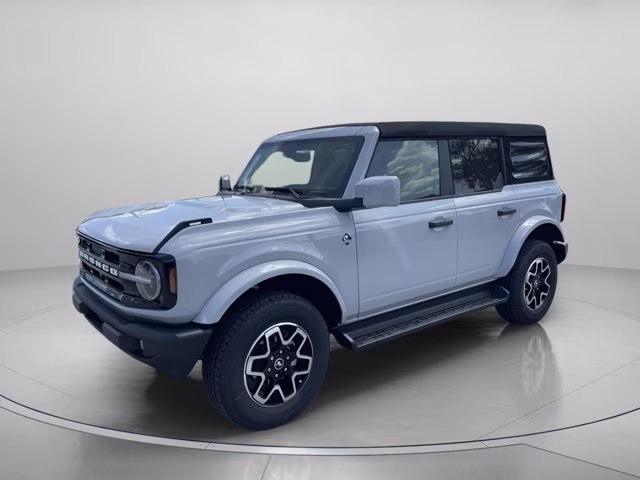 2026 Avalanche Gray Ford Bronco Outer Banks 4X4 Convertible