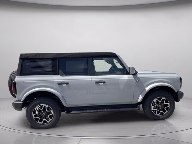 2026 Avalanche Gray Ford Bronco Outer Banks 4X4 Convertible