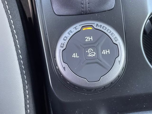 2026 Avalanche Gray Ford Bronco Outer Banks 4X4 Convertible