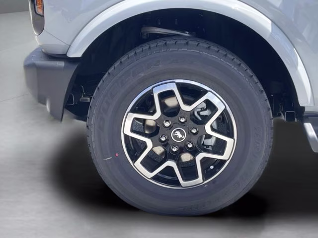 2026 Avalanche Gray Ford Bronco Outer Banks 4X4 Convertible