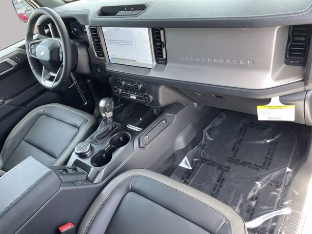 2026 Oxford White Ford Bronco Outer Banks 4X4 Convertible