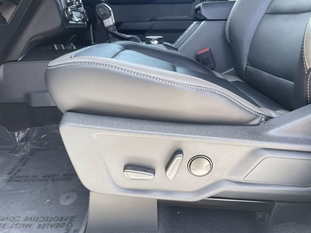 2026 Oxford White Ford Bronco Outer Banks 4X4 Convertible
