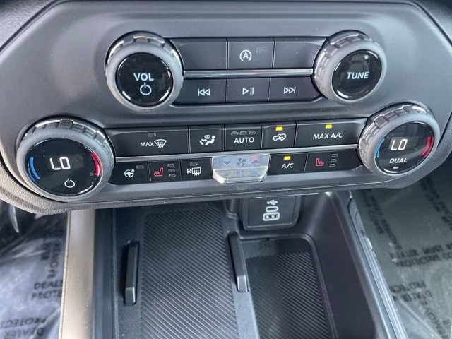 2026 Oxford White Ford Bronco Outer Banks 4X4 Convertible