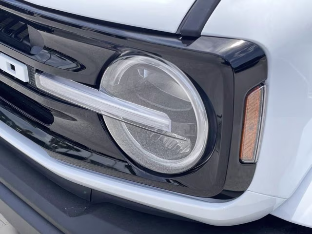 2026 Oxford White Ford Bronco Outer Banks 4X4 Convertible
